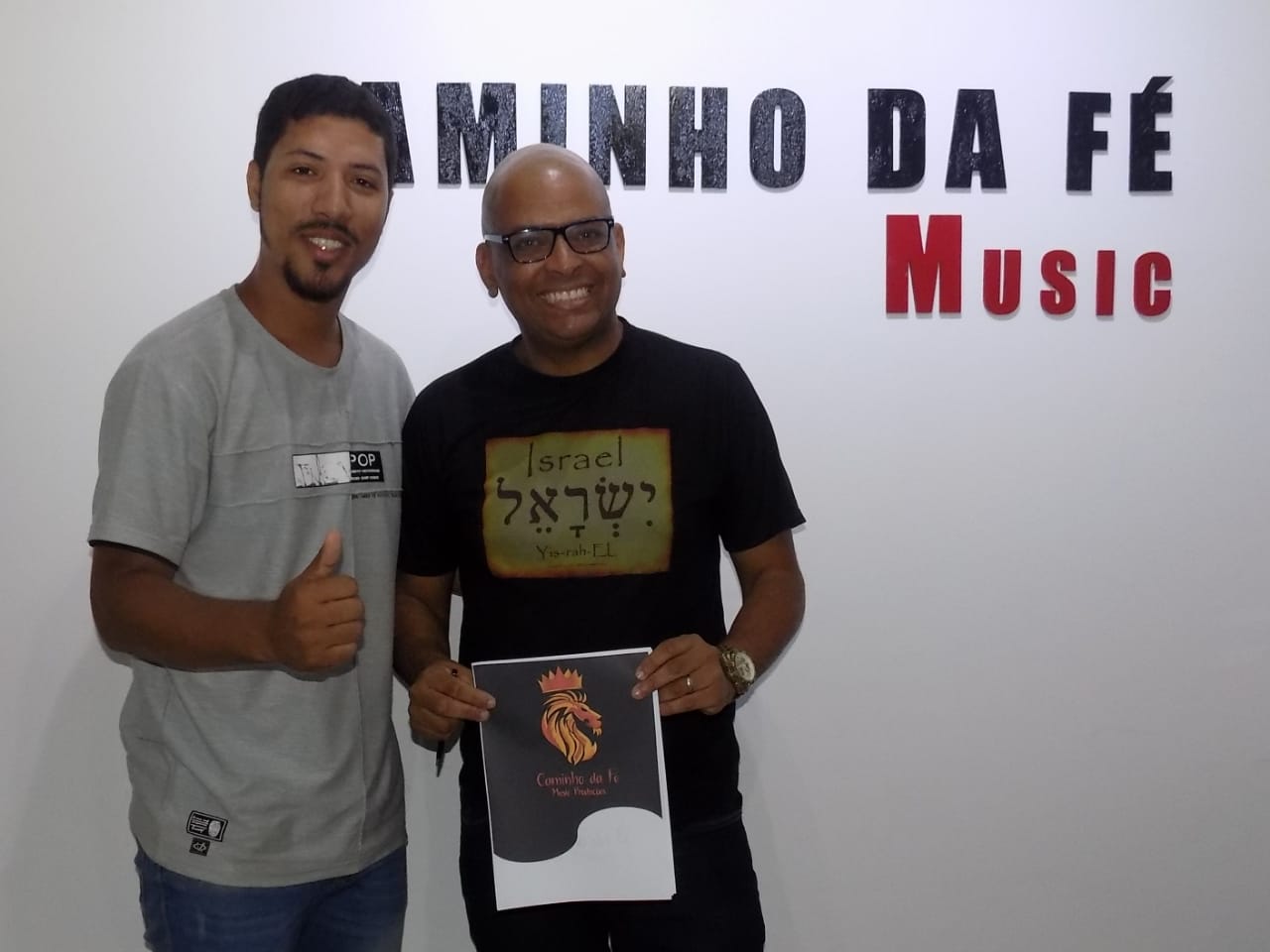 Alessandro Nunes assina contrato com a Caminho da Fé Music