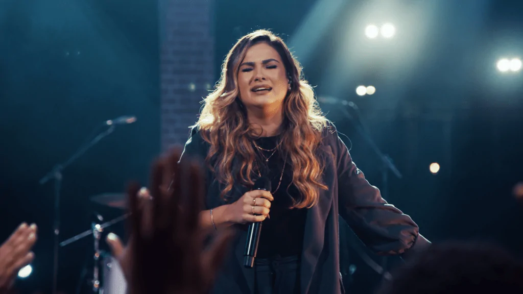 Capixaba Bruna Olly lança “Deus Proverá”, terceiro single pela Musile Records