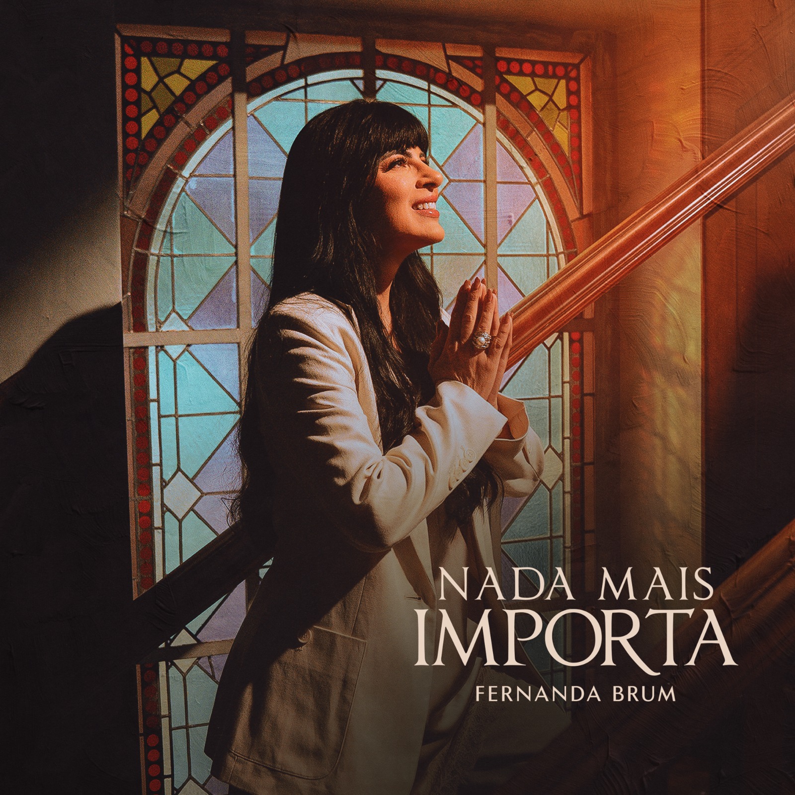 Fernanda Brum aponta para o essencial em “Nada Mais Importa”, primeiro single do projeto “Eu Ainda Sou de Barro”