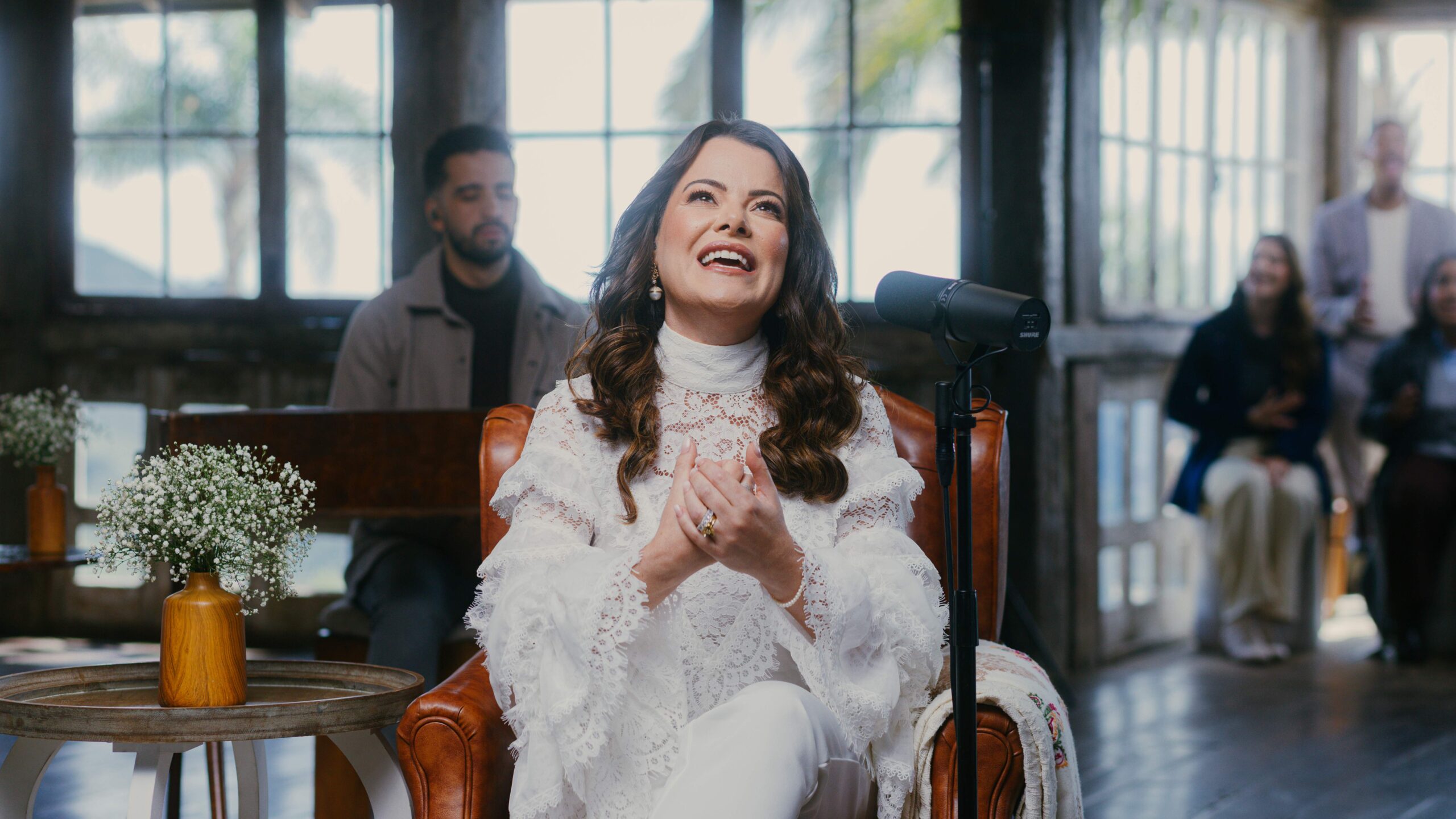 Ana Paula Valadão comemora a chegada dos 50 anos com o projeto “1976”, composto por cinco álbuns temáticos